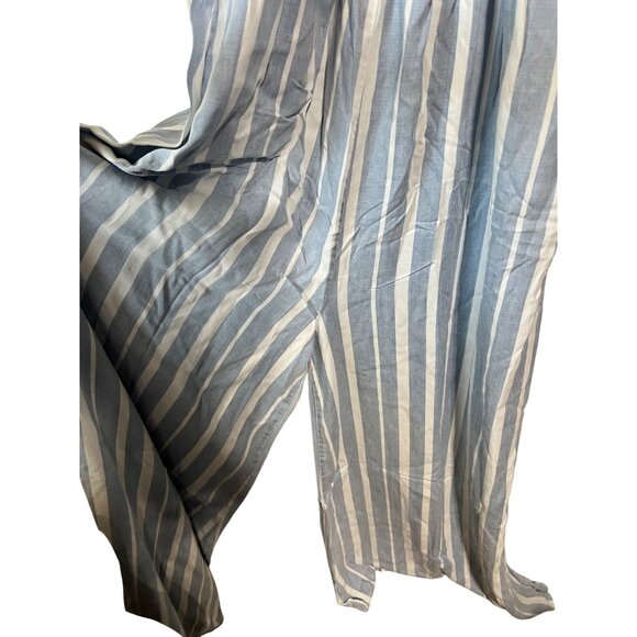 Tractr Blue & White Striped jumpsuit With Smocked Bodice & Adjustable Straps - Picture 2 of 8